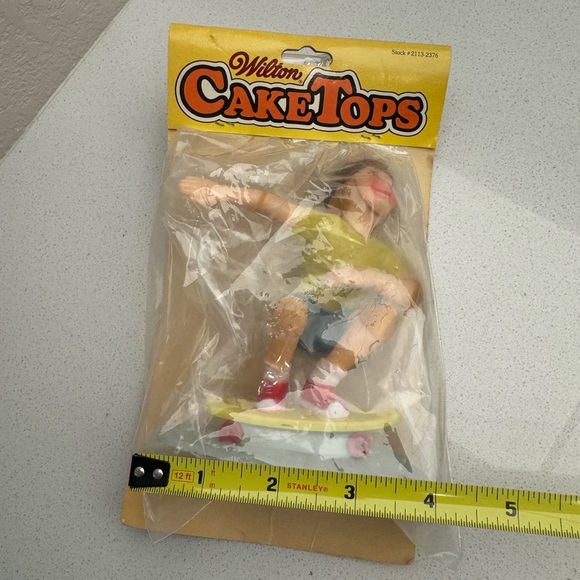 Vintage Wilton Cake Topper Skateboard Stunt Rider Skateboarder 1979 70s - Picture 9 of 10